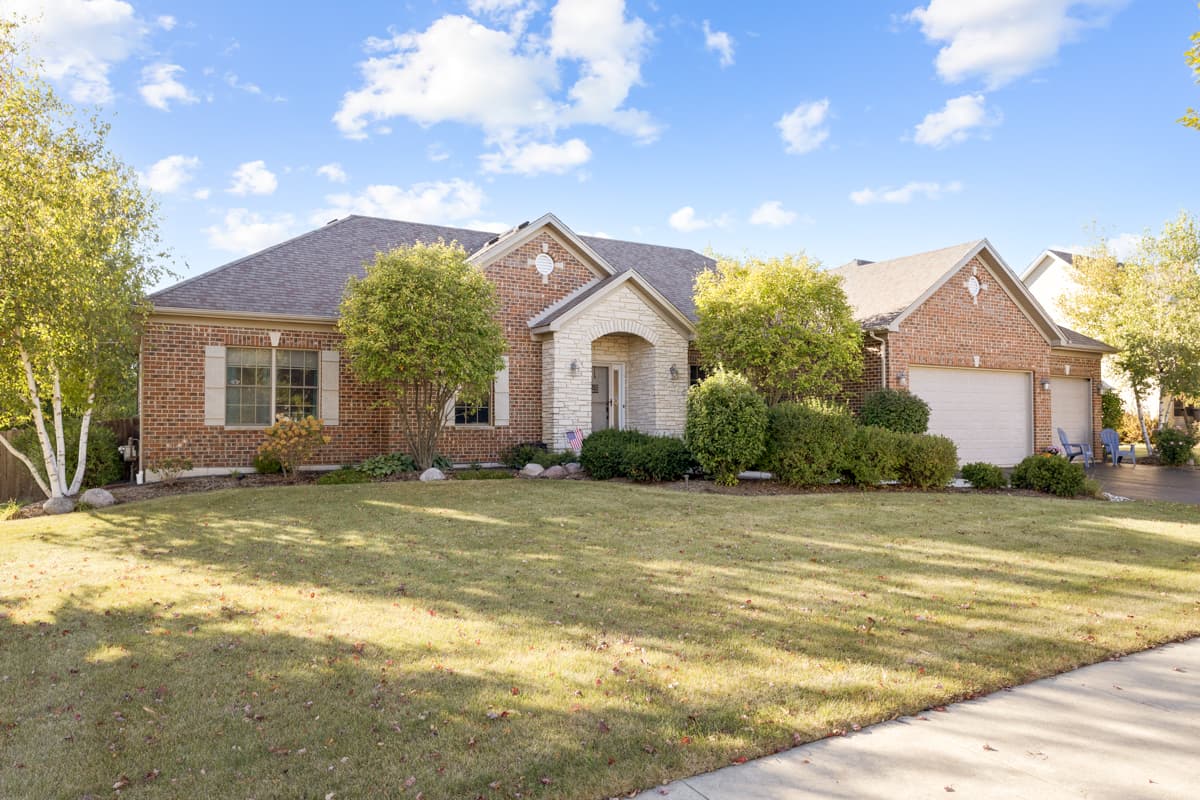 730 Bruce Drive, Hampshire