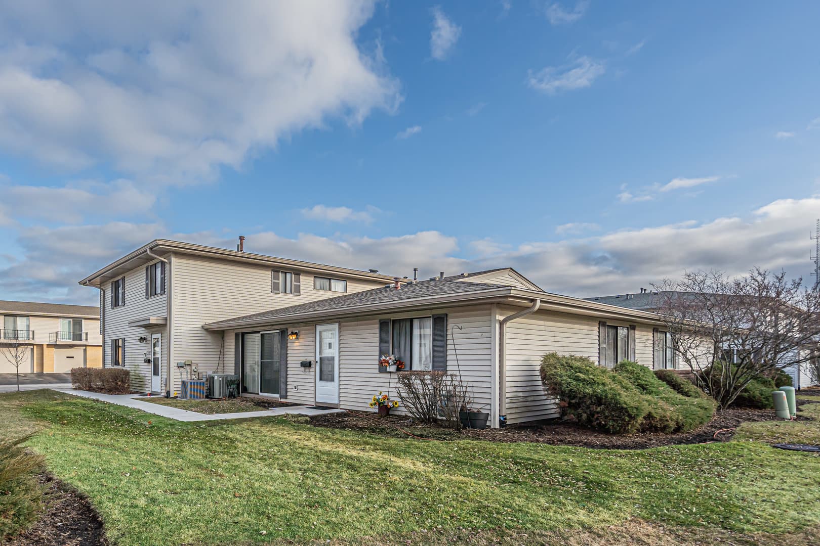 204 Nauset Lane, Schaumburg