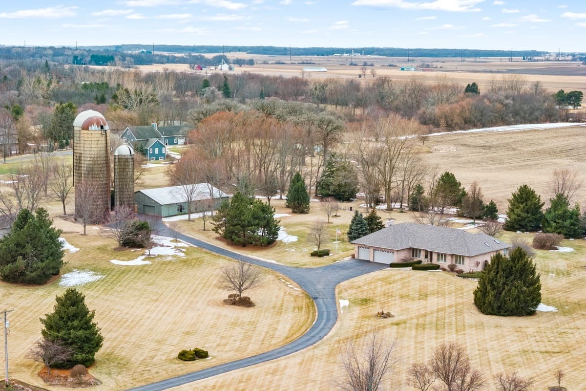 14N850 Engel Road, Hampshire